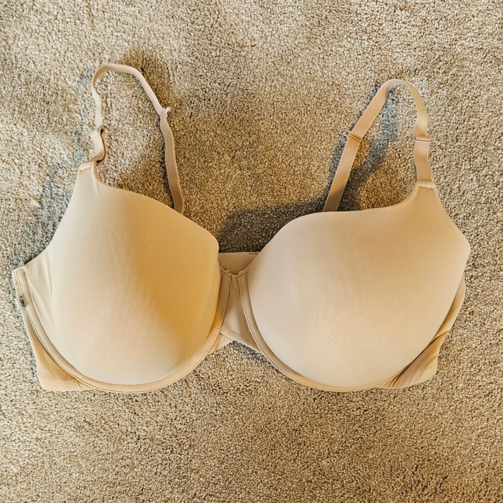 Harper Wilde T-Shirt Bra Womens 44DD/E Beige Excellent Underwire Molded Cup